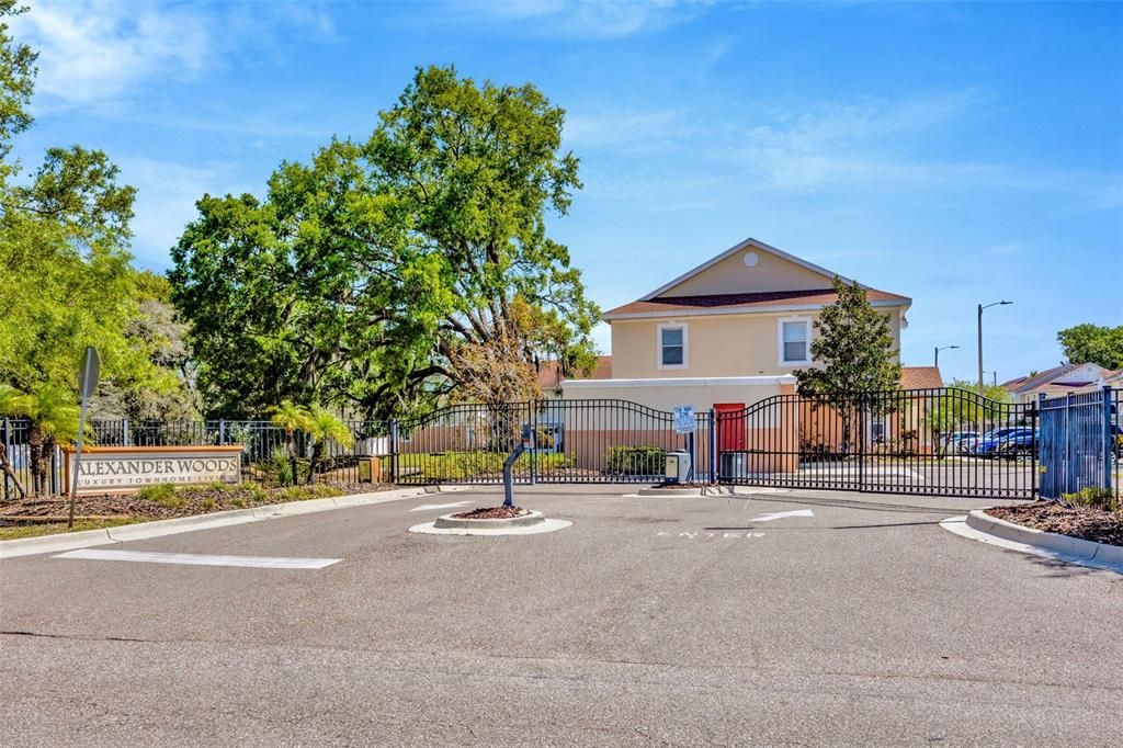 出租: $1,865 (2 贝兹, 2 浴室, 1465 平方英尺)