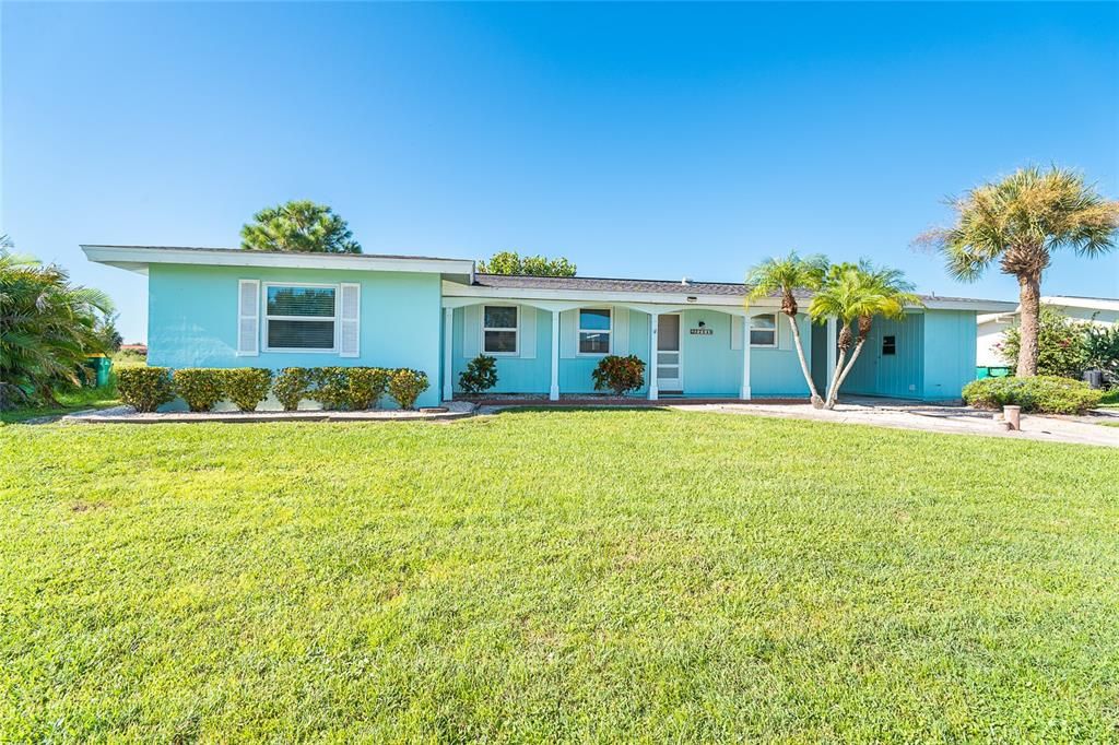 Недавно продано: $250,000 (2 спален, 2 ванн, 1217 Квадратных фут)