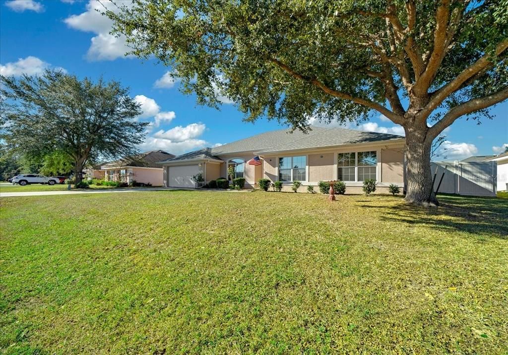 En Venta: $405,000 (4 camas, 3 baños, 3009 Pies cuadrados)