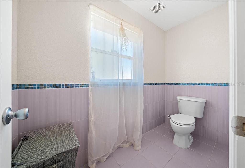 En Venta: $405,000 (4 camas, 3 baños, 3009 Pies cuadrados)