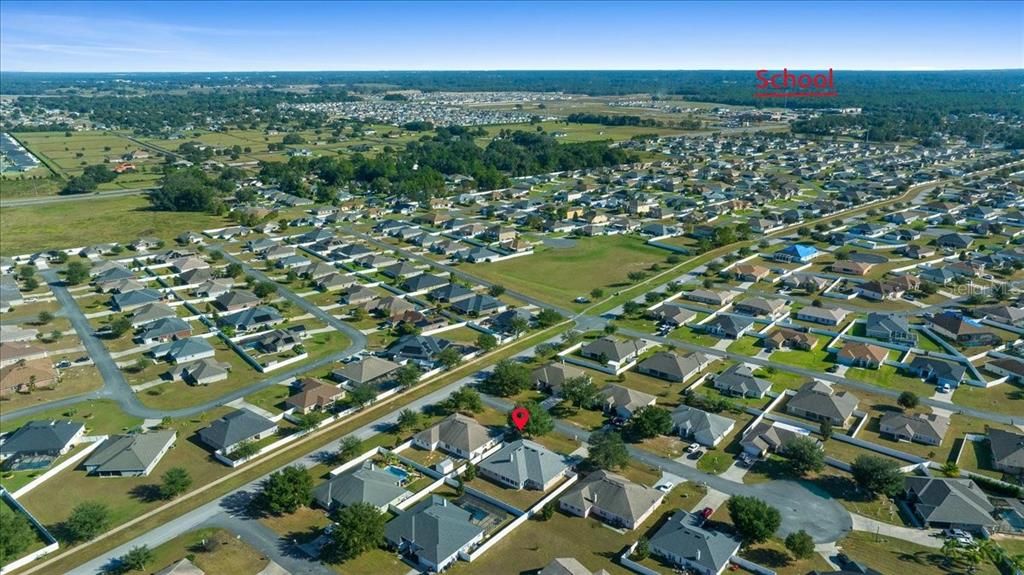 En Venta: $405,000 (4 camas, 3 baños, 3009 Pies cuadrados)