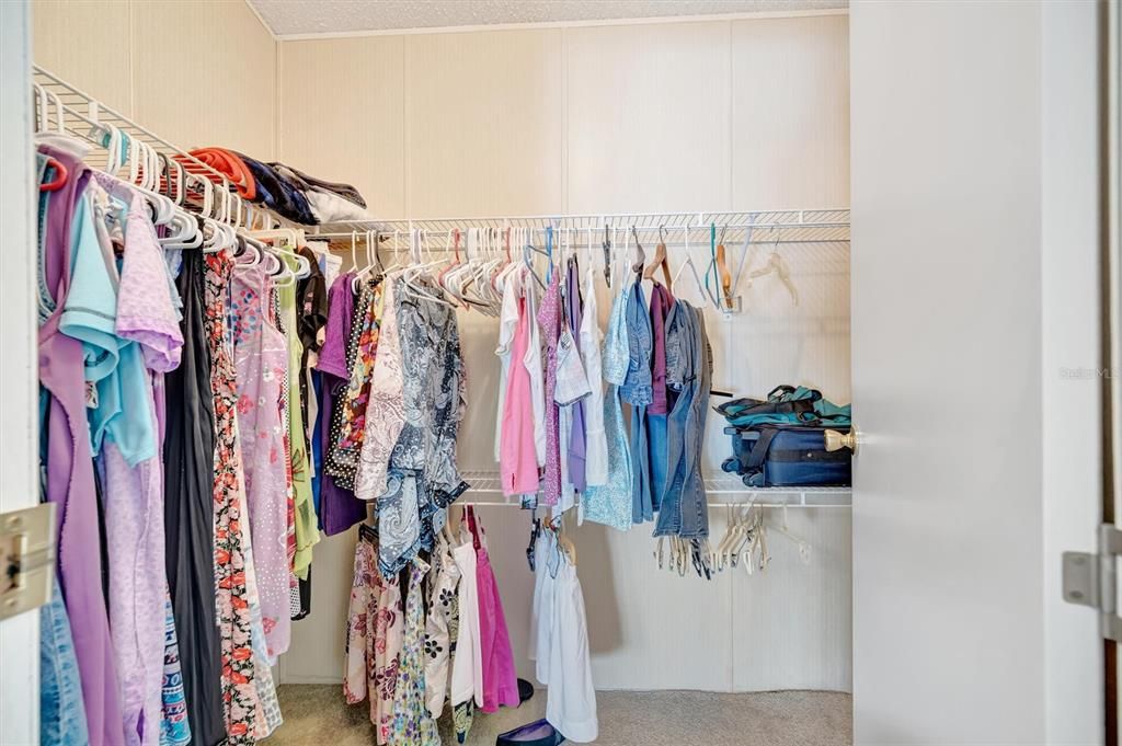 En Venta: $185,000 (3 camas, 2 baños, 1688 Pies cuadrados)