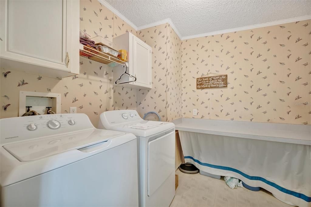 En Venta: $185,000 (3 camas, 2 baños, 1688 Pies cuadrados)