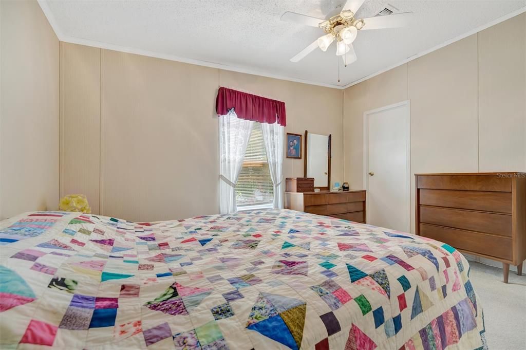 En Venta: $185,000 (3 camas, 2 baños, 1688 Pies cuadrados)