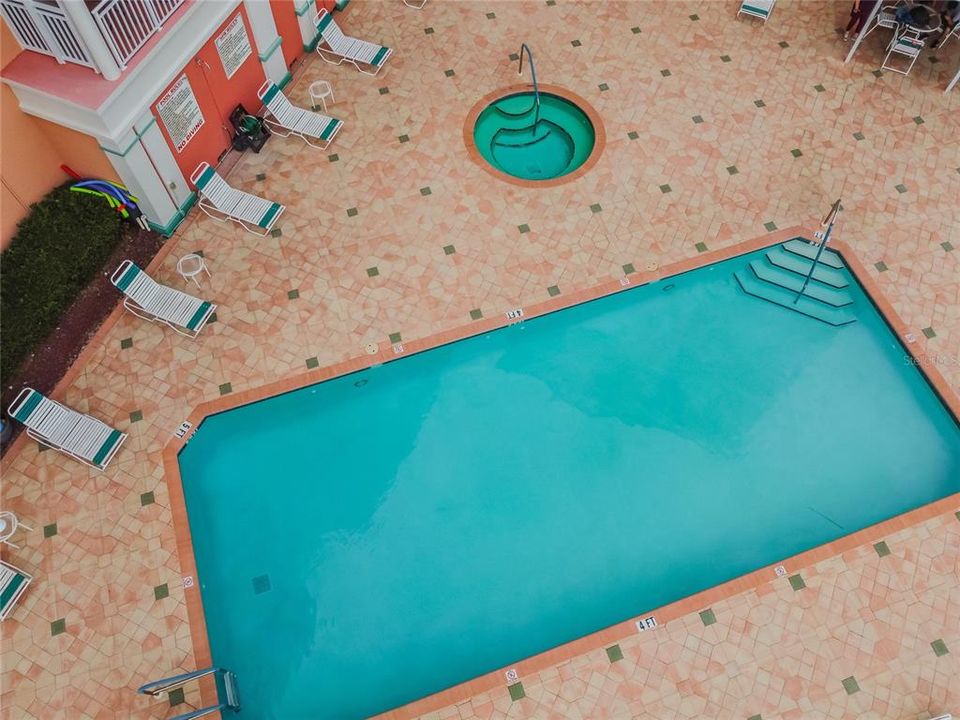 待售: $299,000 (2 贝兹, 2 浴室, 1287 平方英尺)