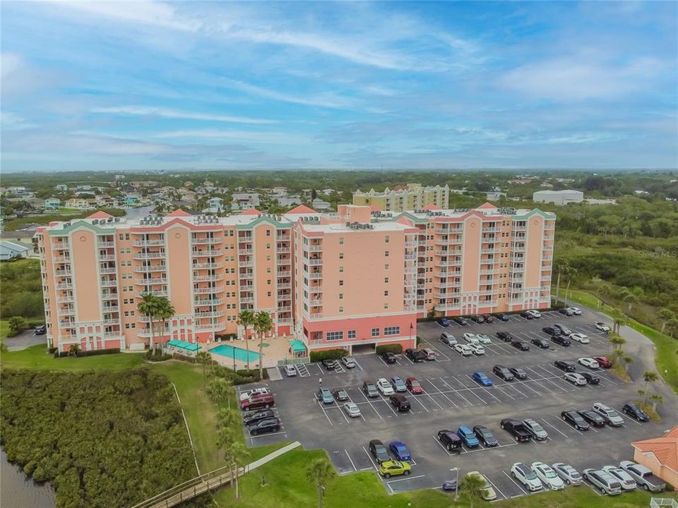 待售: $299,000 (2 贝兹, 2 浴室, 1287 平方英尺)