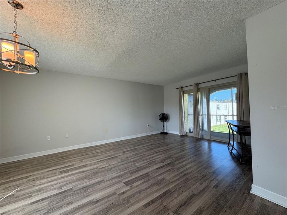 На продажу: $120,000 (1 спален, 1 ванн, 670 Квадратных фут)