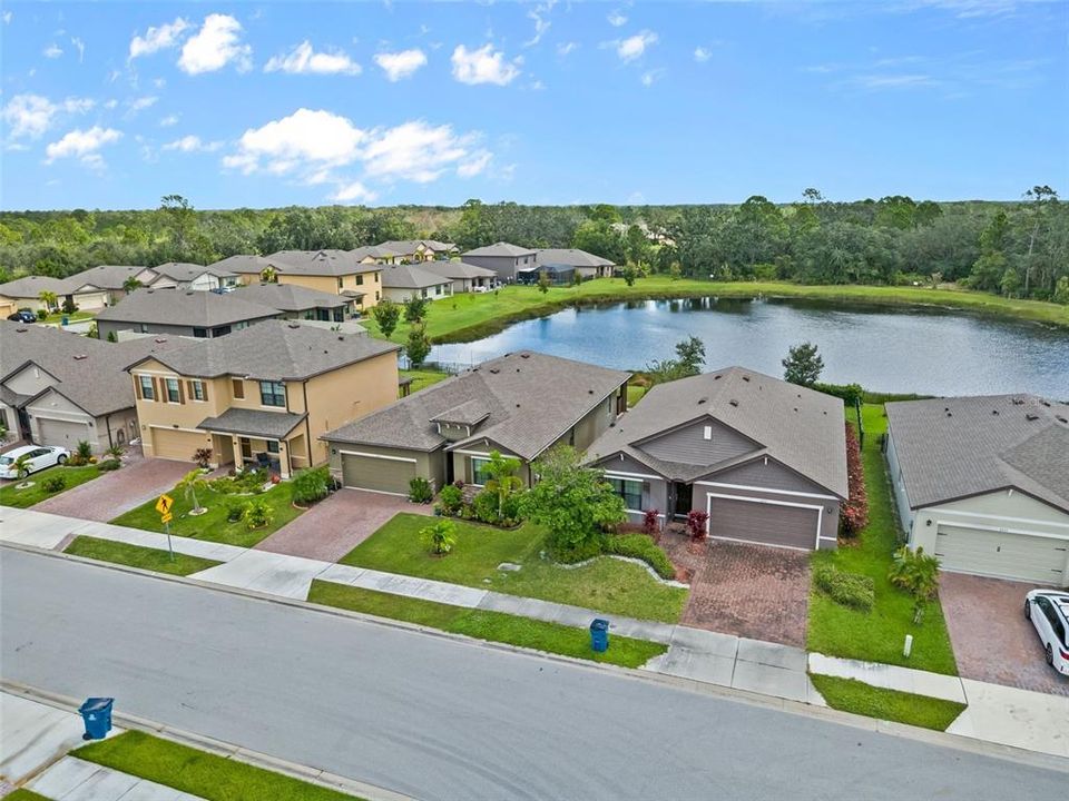 En Venta: $374,900 (4 camas, 2 baños, 2046 Pies cuadrados)