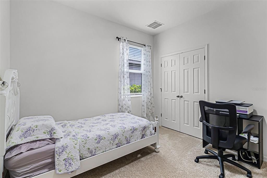 En Venta: $374,900 (4 camas, 2 baños, 2046 Pies cuadrados)