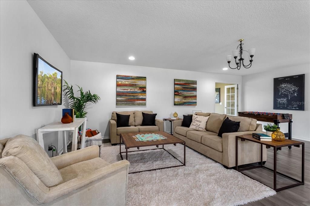 For Sale: $1,095,000 (7 beds, 5 baths, 5106 Square Feet)