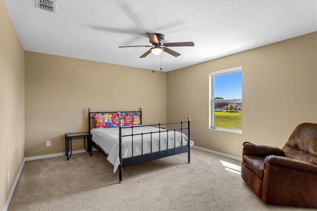 For Sale: $1,095,000 (7 beds, 5 baths, 5106 Square Feet)