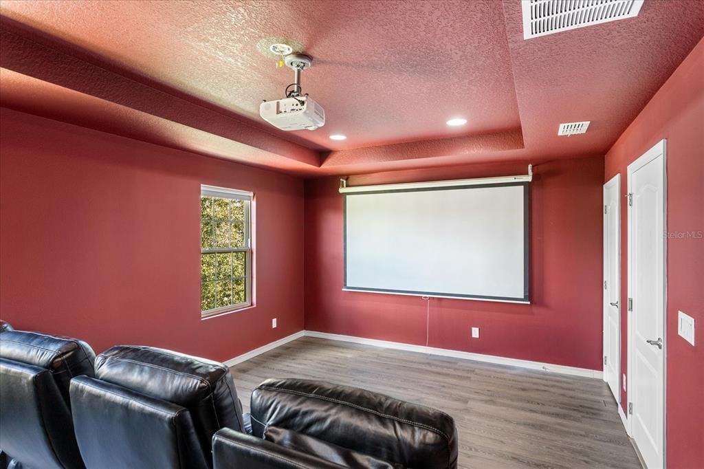 For Sale: $1,095,000 (7 beds, 5 baths, 5106 Square Feet)