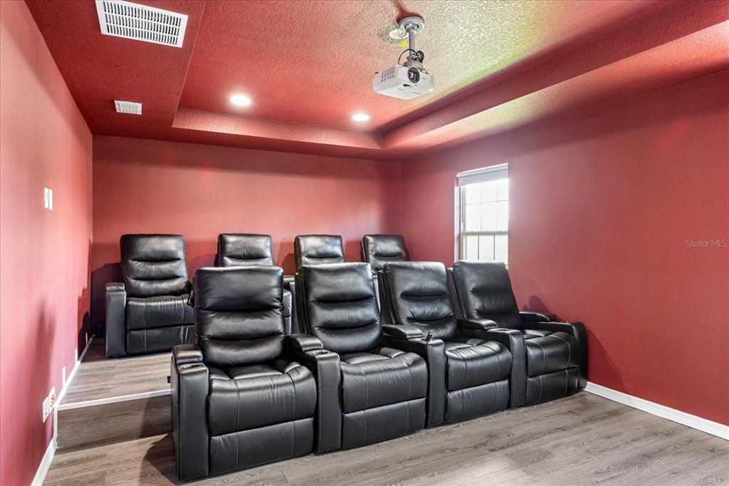 For Sale: $1,095,000 (7 beds, 5 baths, 5106 Square Feet)