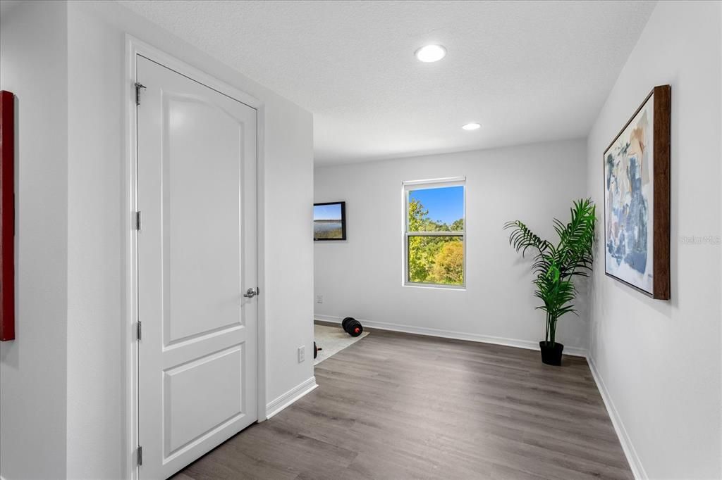 For Sale: $1,095,000 (7 beds, 5 baths, 5106 Square Feet)