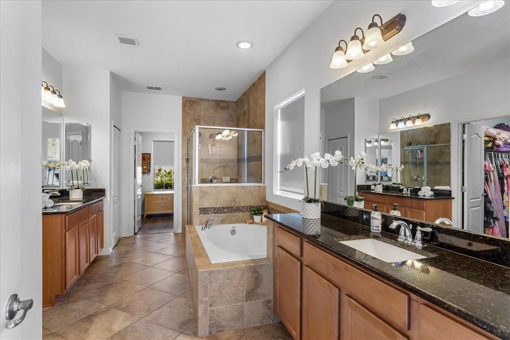 For Sale: $1,095,000 (7 beds, 5 baths, 5106 Square Feet)