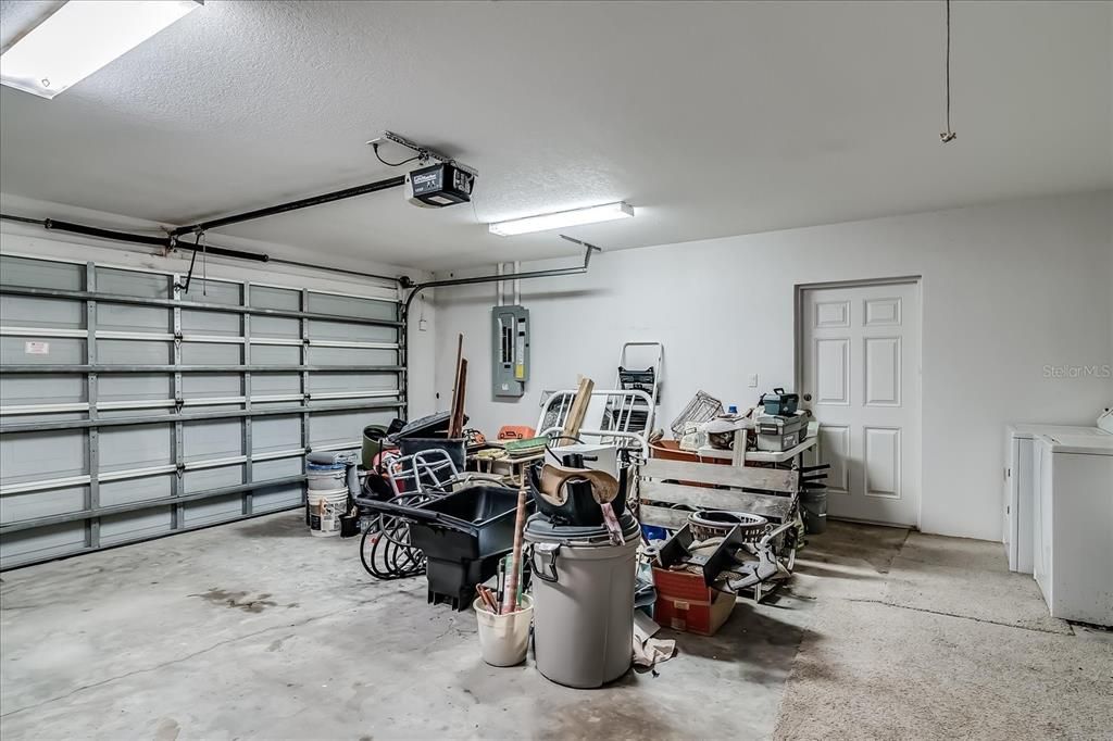 For Sale: $499,900 (3 beds, 2 baths, 1324 Square Feet)