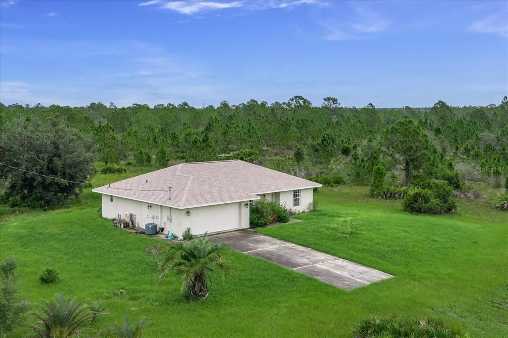 For Sale: $499,900 (3 beds, 2 baths, 1324 Square Feet)