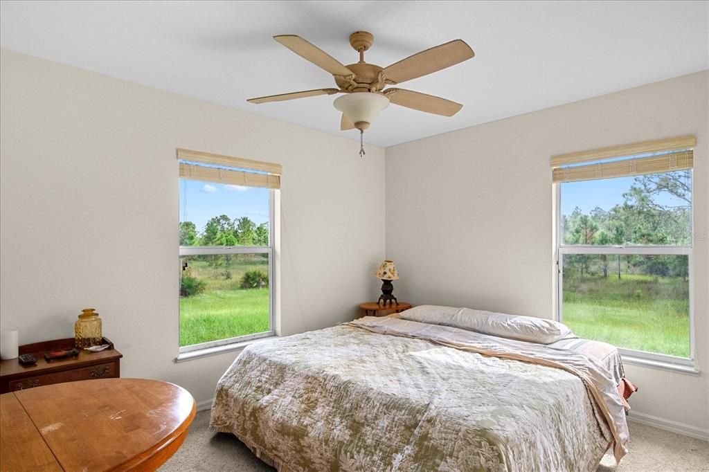 For Sale: $499,900 (3 beds, 2 baths, 1324 Square Feet)