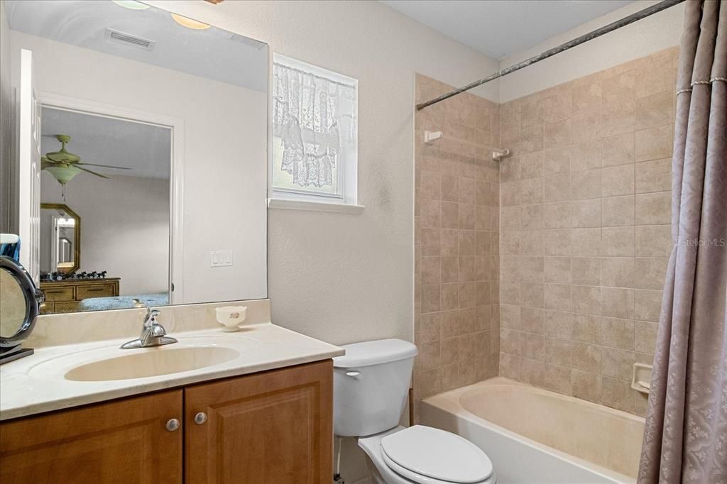 For Sale: $499,900 (3 beds, 2 baths, 1324 Square Feet)