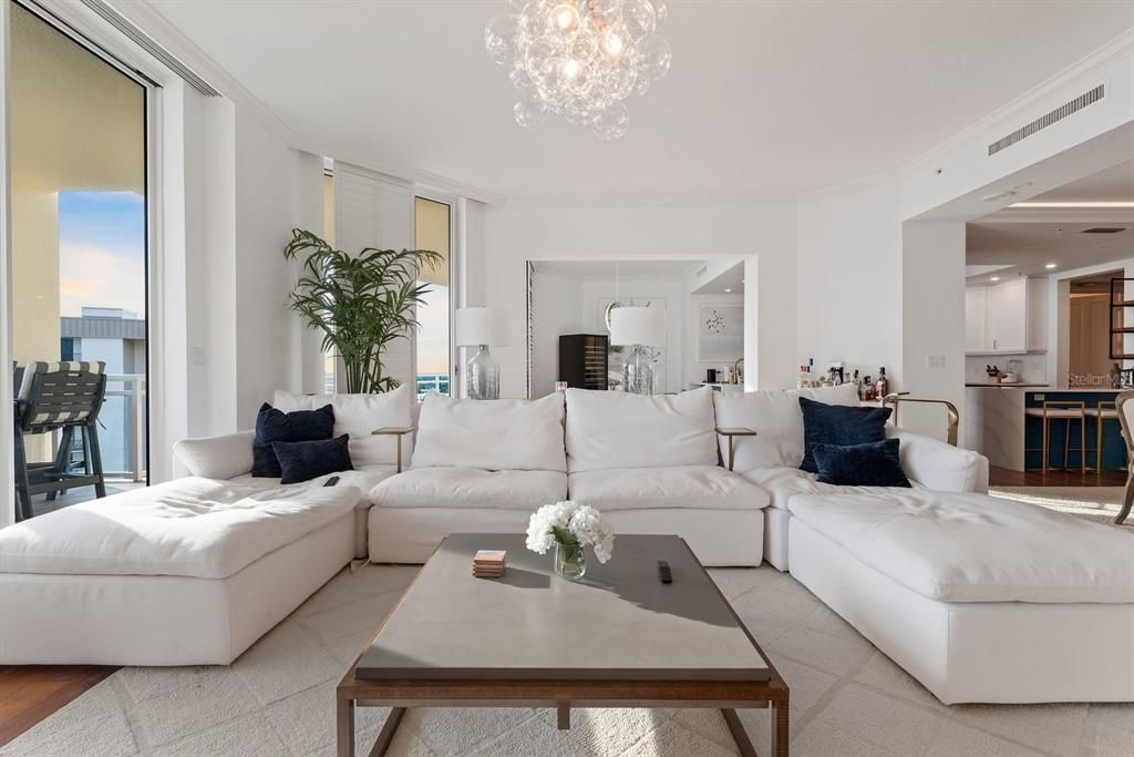 В аренду: $28,000 (3 спален, 3 ванн, 3302 Квадратных фут)