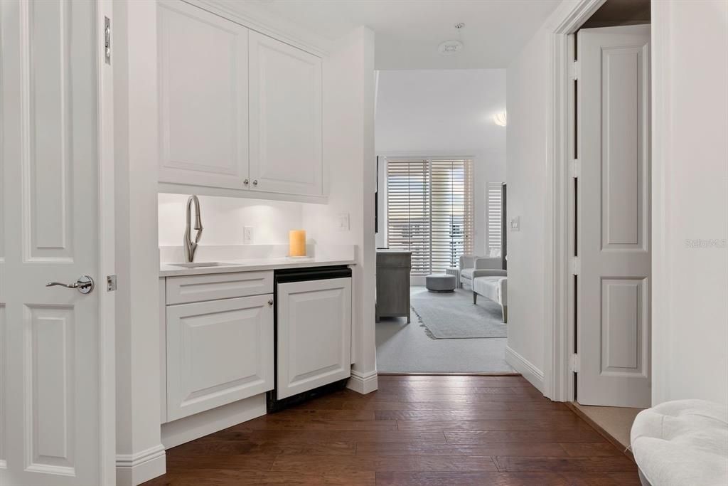 В аренду: $28,000 (3 спален, 3 ванн, 3302 Квадратных фут)