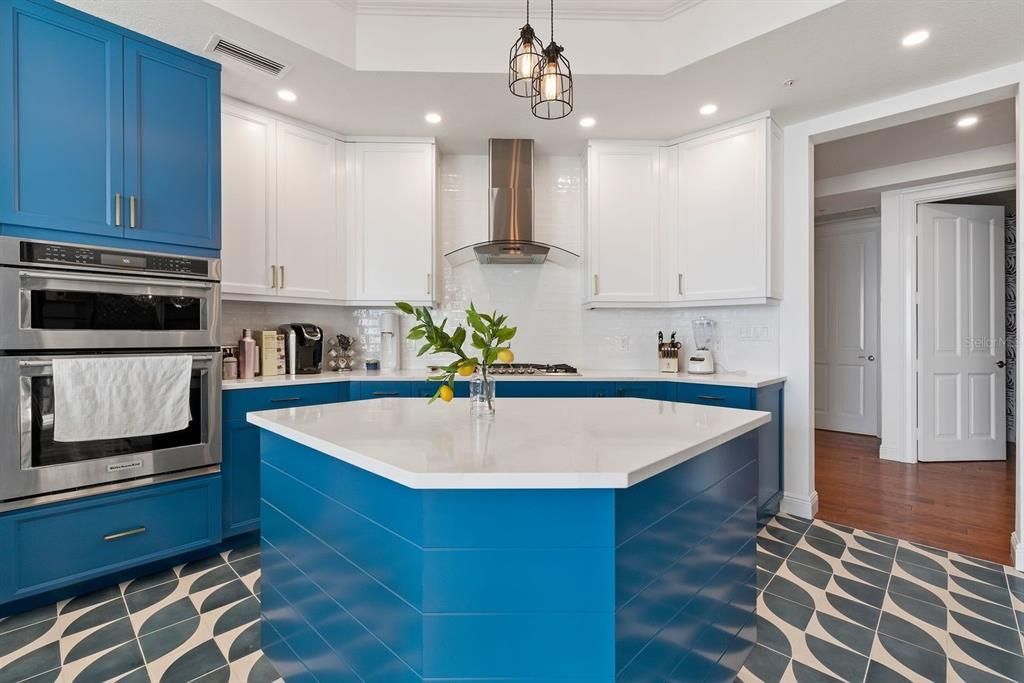 В аренду: $28,000 (3 спален, 3 ванн, 3302 Квадратных фут)