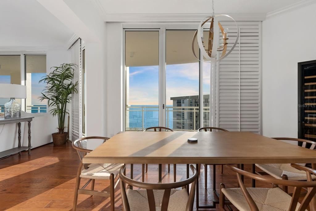 В аренду: $28,000 (3 спален, 3 ванн, 3302 Квадратных фут)