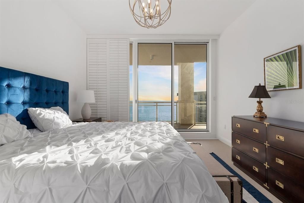 В аренду: $28,000 (3 спален, 3 ванн, 3302 Квадратных фут)