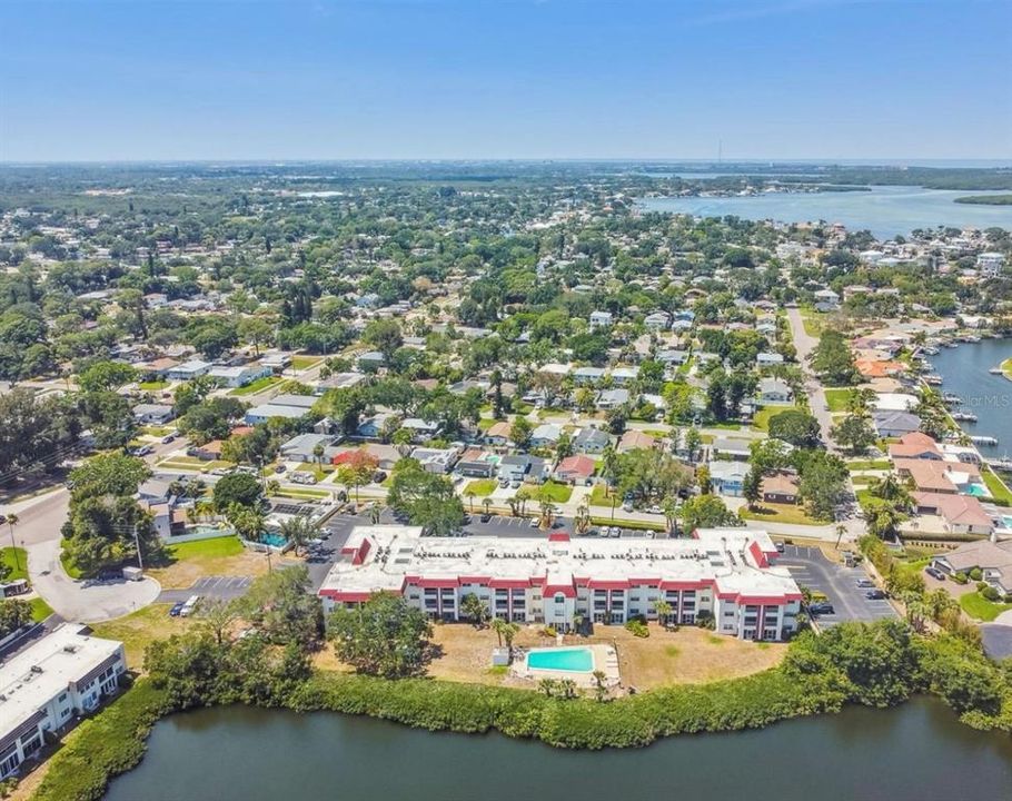 Activo con contrato: $109,900 (2 camas, 1 baños, 905 Pies cuadrados)