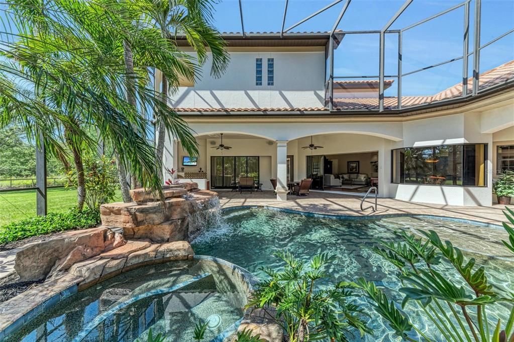 For Rent: $13,500 (4 beds, 4 baths, 5726 Square Feet)