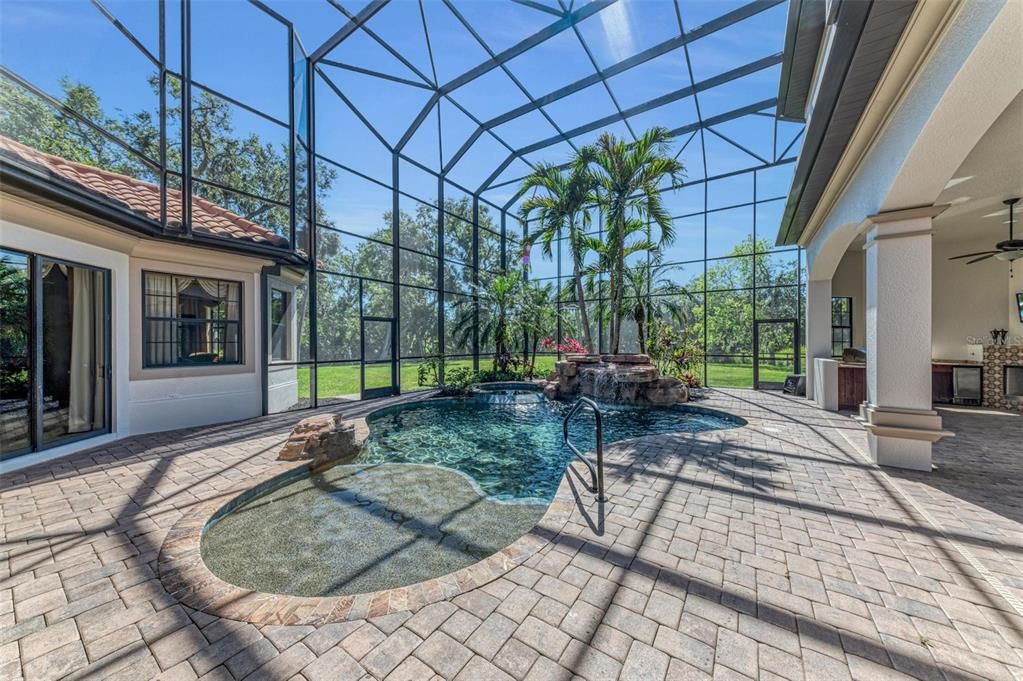 For Rent: $13,500 (4 beds, 4 baths, 5726 Square Feet)