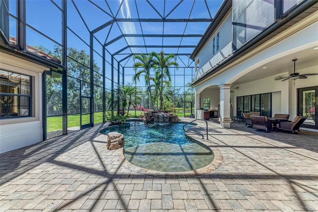 For Rent: $13,500 (4 beds, 4 baths, 5726 Square Feet)