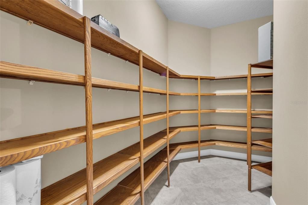 For Rent: $13,500 (4 beds, 4 baths, 5726 Square Feet)