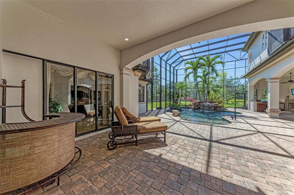 For Rent: $13,500 (4 beds, 4 baths, 5726 Square Feet)