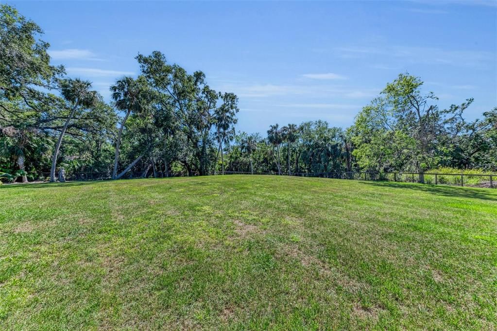 For Rent: $13,500 (4 beds, 4 baths, 5726 Square Feet)