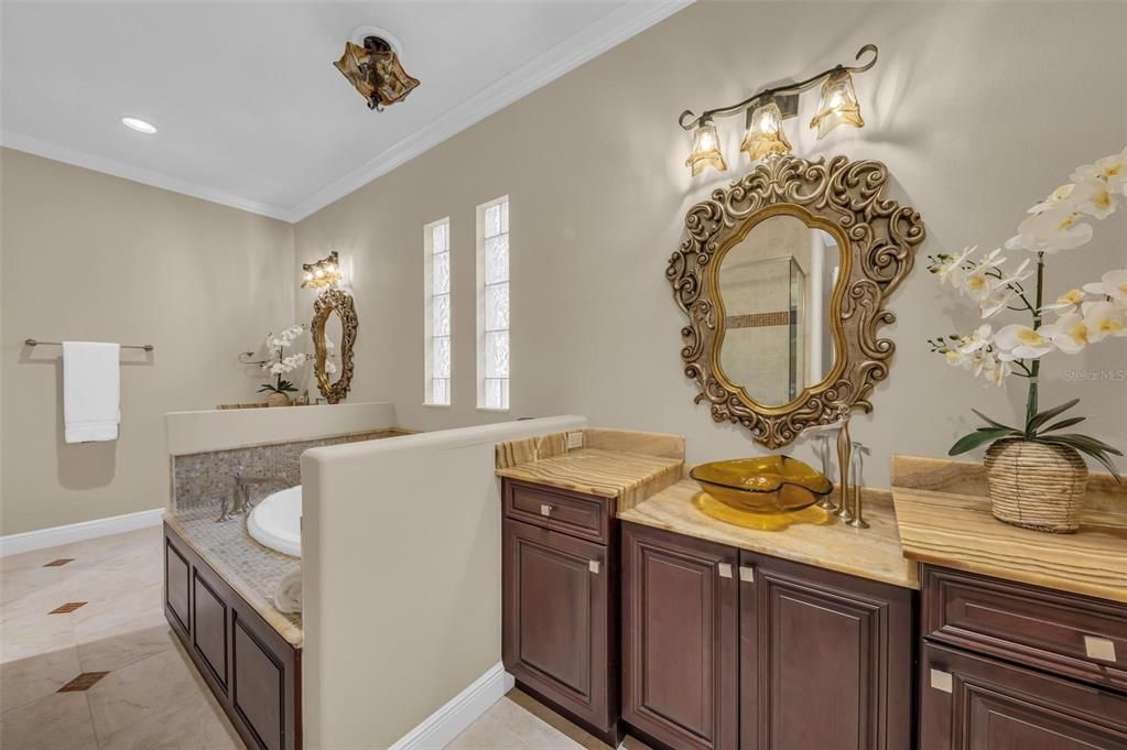 For Rent: $13,500 (4 beds, 4 baths, 5726 Square Feet)