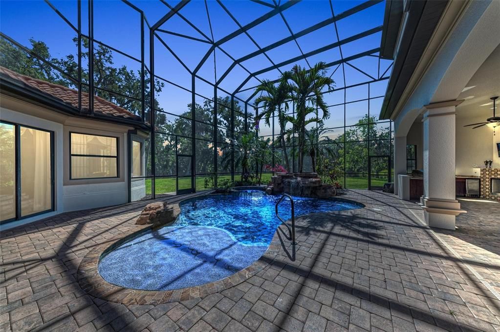 For Rent: $13,500 (4 beds, 4 baths, 5726 Square Feet)