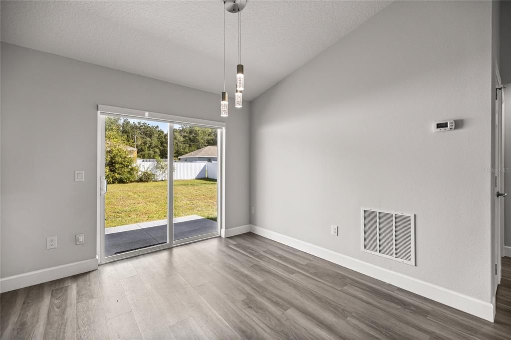 Active With Contract: $219,000 (3 beds, 2 baths, 1130 Square Feet)