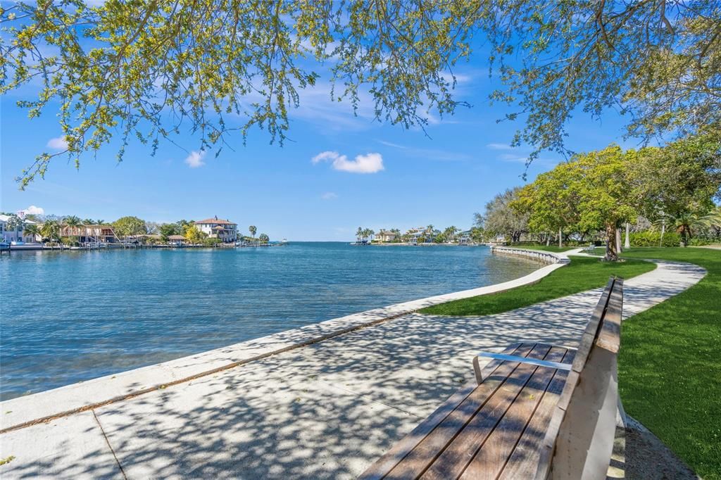 For Sale: $2,000,000 (6 beds, 5 baths, 4512 Square Feet)