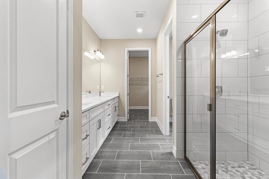 Active With Contract: $475,000 (4 beds, 3 baths, 2478 Square Feet)