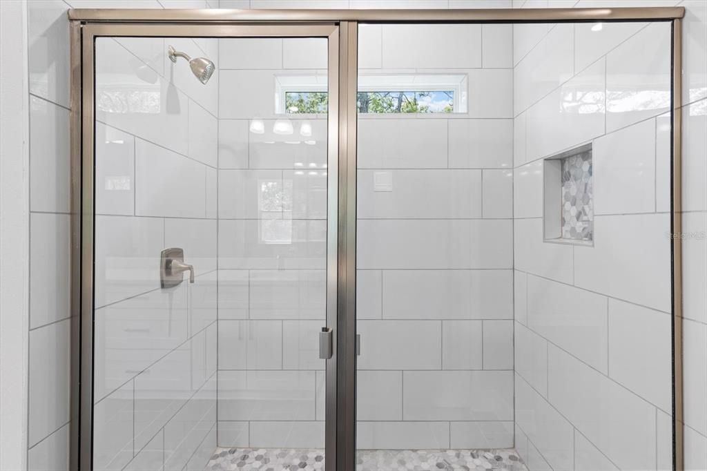 Active With Contract: $475,000 (4 beds, 3 baths, 2478 Square Feet)