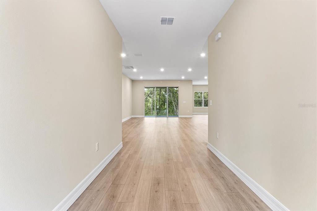 Active With Contract: $475,000 (4 beds, 3 baths, 2478 Square Feet)