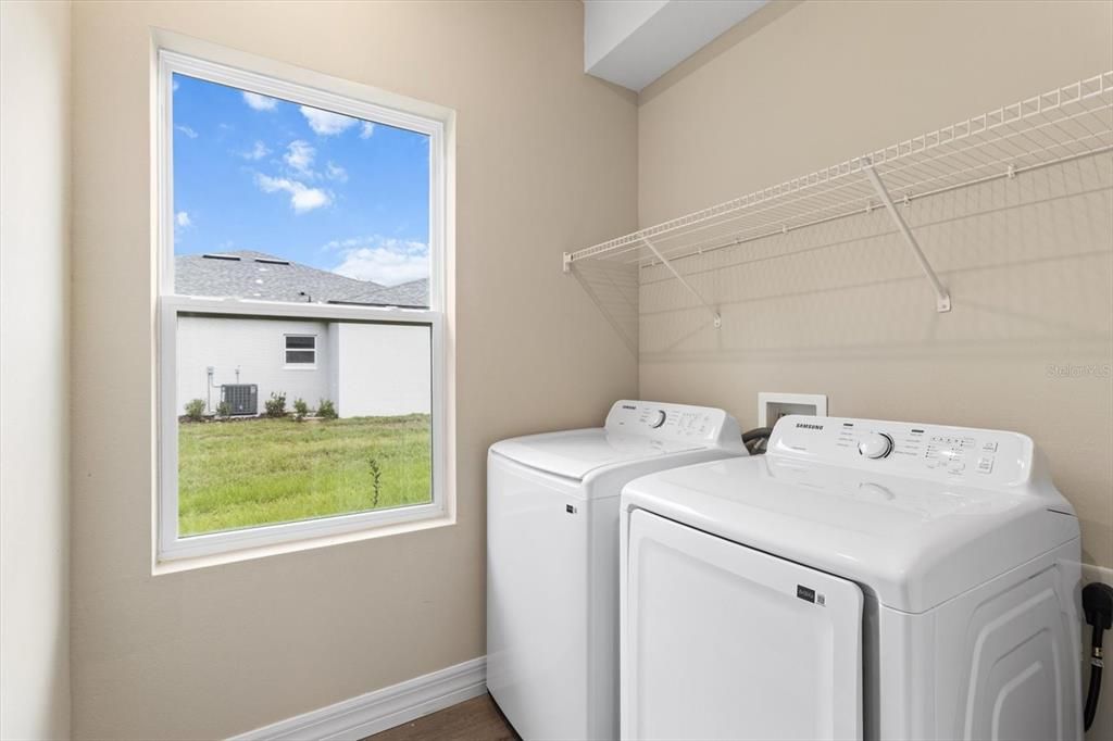 Active With Contract: $475,000 (4 beds, 3 baths, 2478 Square Feet)