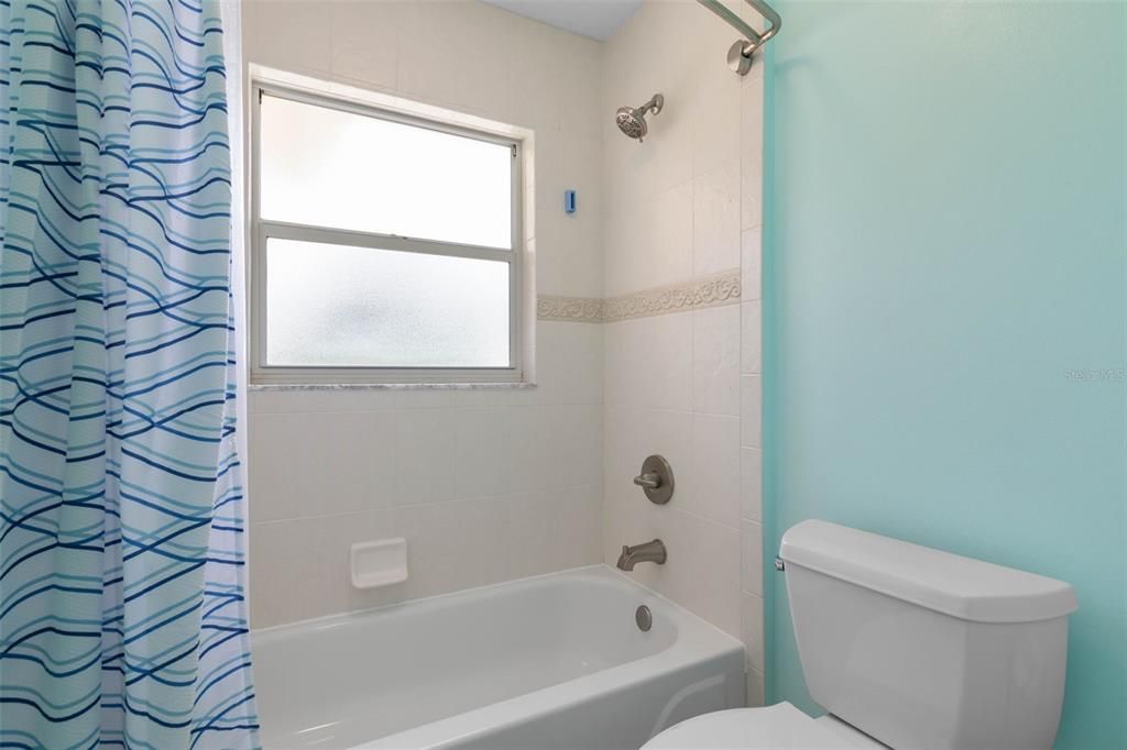 待售: $625,000 (3 贝兹, 2 浴室, 2158 平方英尺)