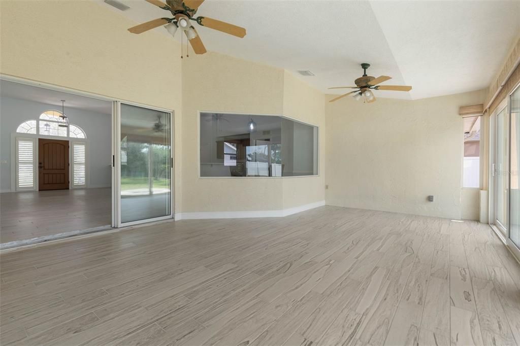 待售: $625,000 (3 贝兹, 2 浴室, 2158 平方英尺)