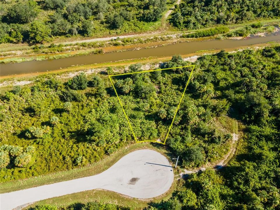 最近售出: $17,000 (0.39 acres)