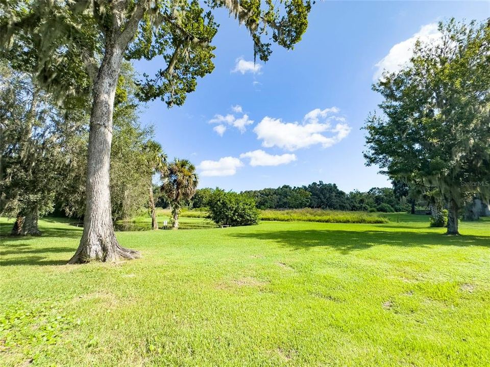 For Sale: $275,000 (2 beds, 2 baths, 1408 Square Feet)