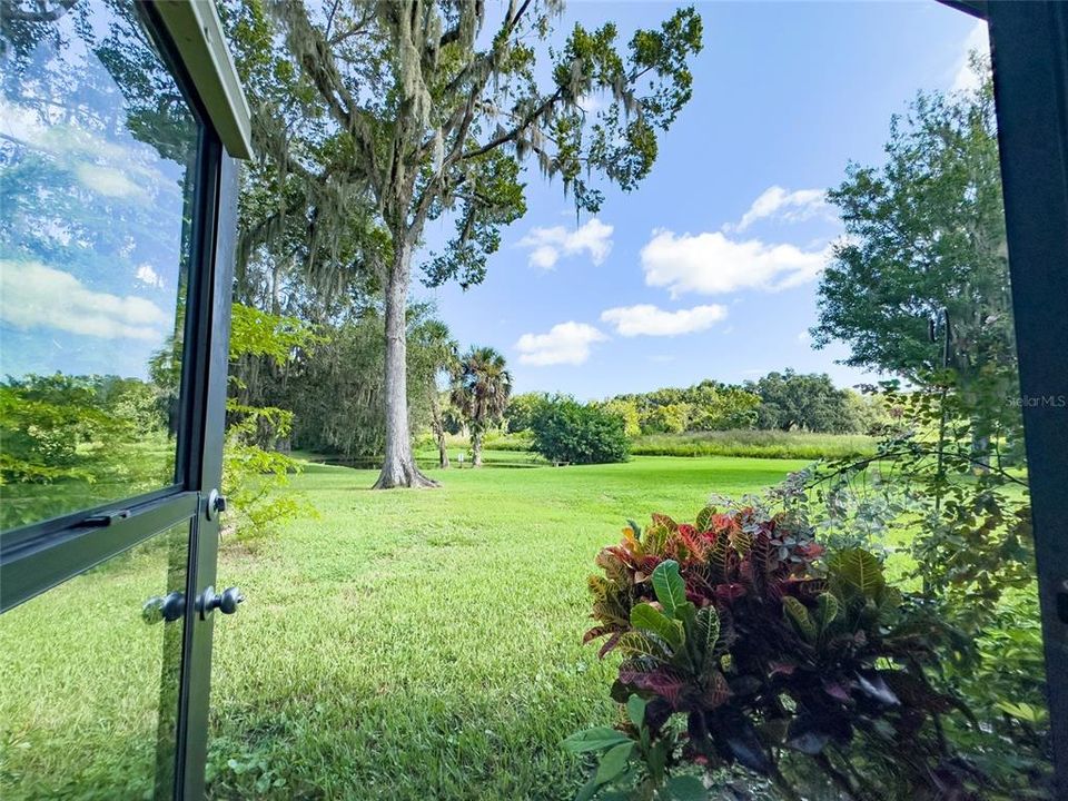 For Sale: $275,000 (2 beds, 2 baths, 1408 Square Feet)