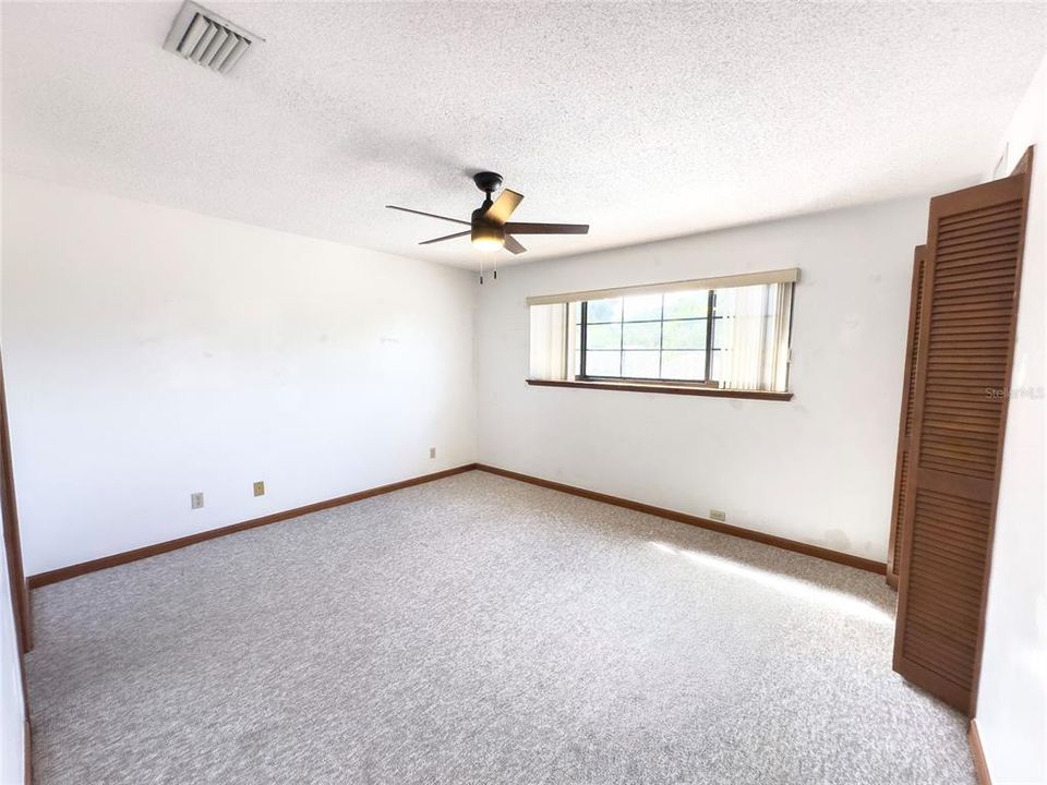 For Sale: $275,000 (2 beds, 2 baths, 1408 Square Feet)