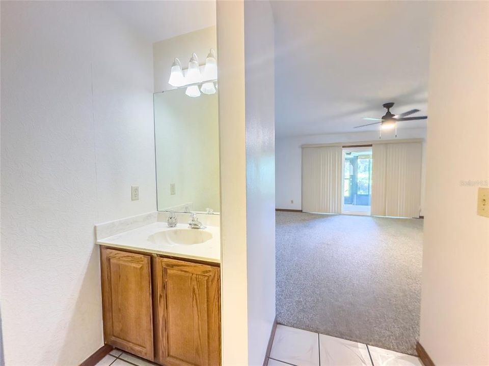For Sale: $275,000 (2 beds, 2 baths, 1408 Square Feet)